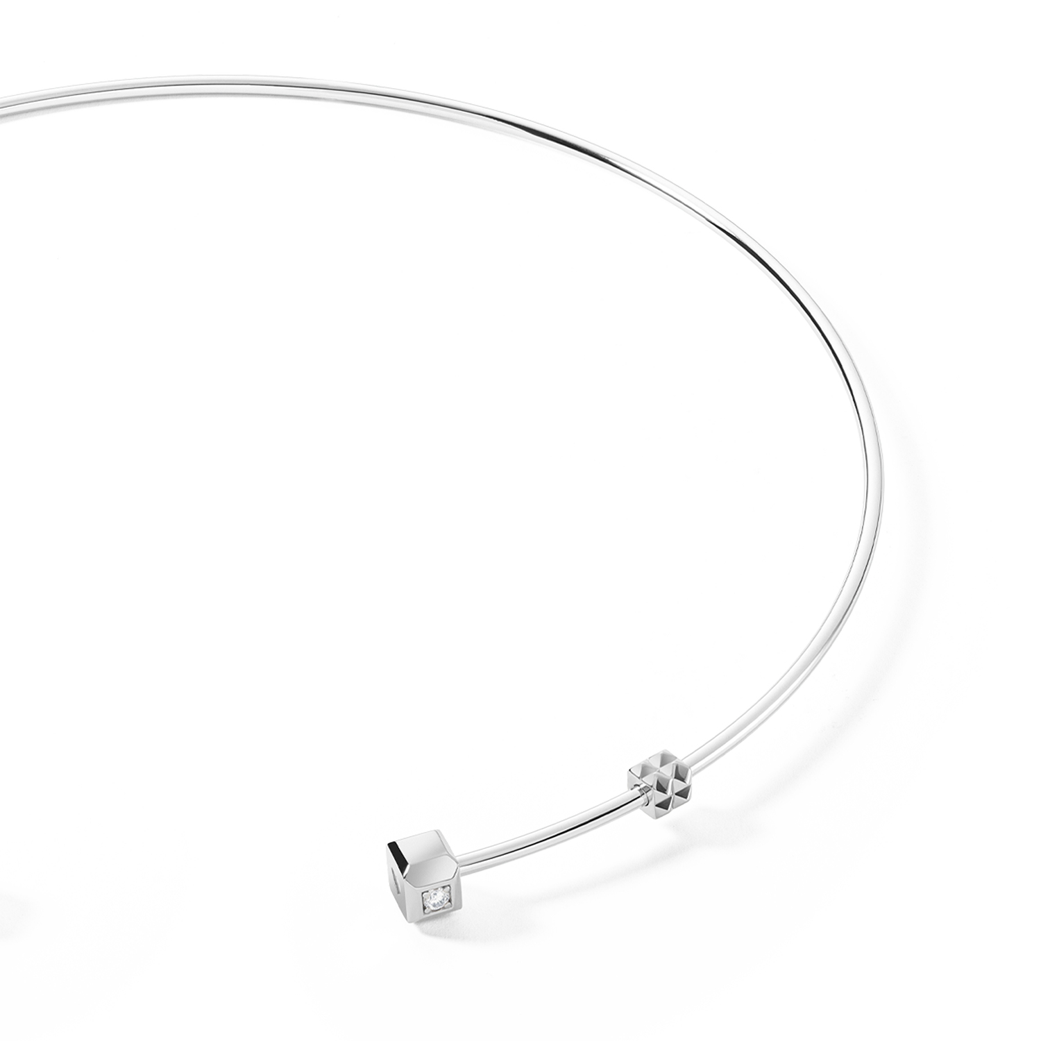 STATEMENT Collection open torque necklace silver