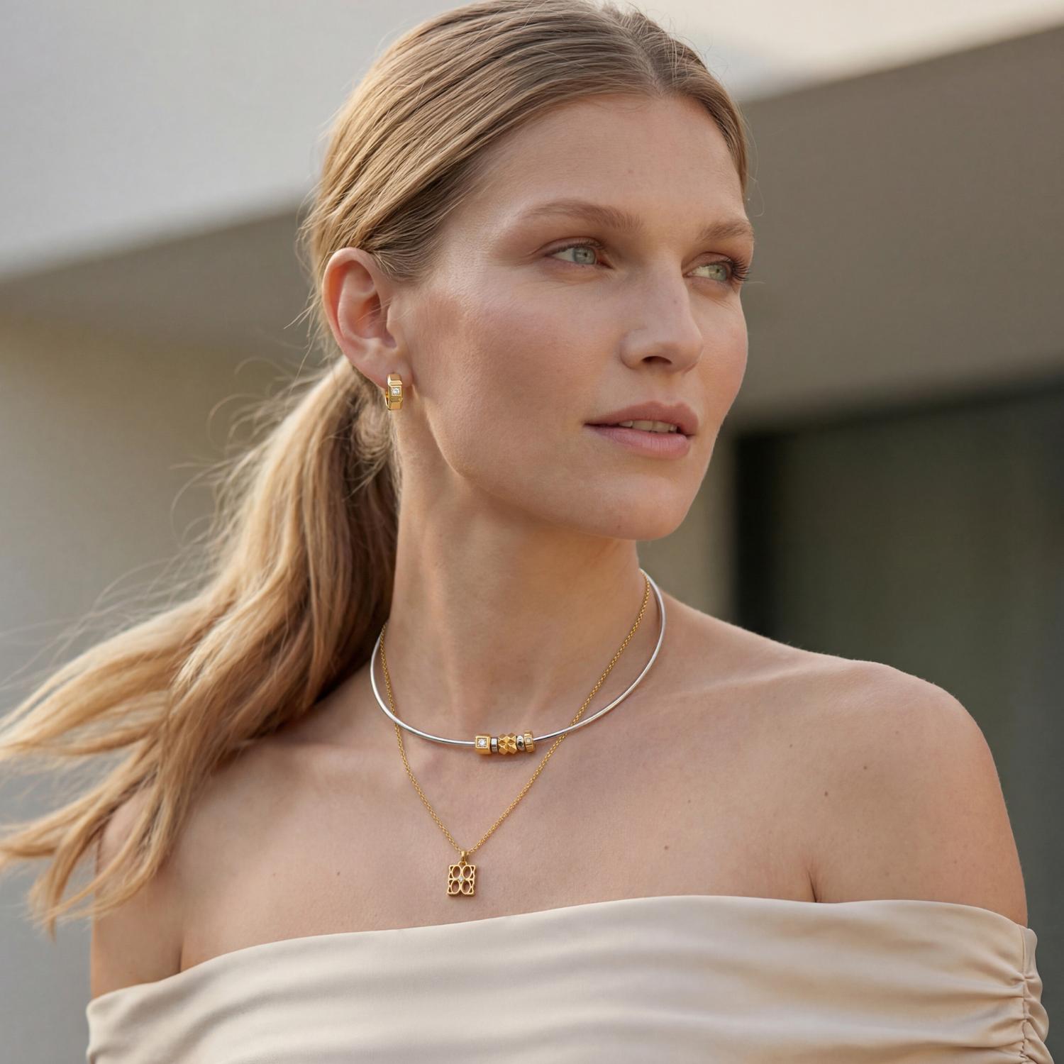 COEUR DE LION ELEMENTS Collection necklace rigid silver – on model