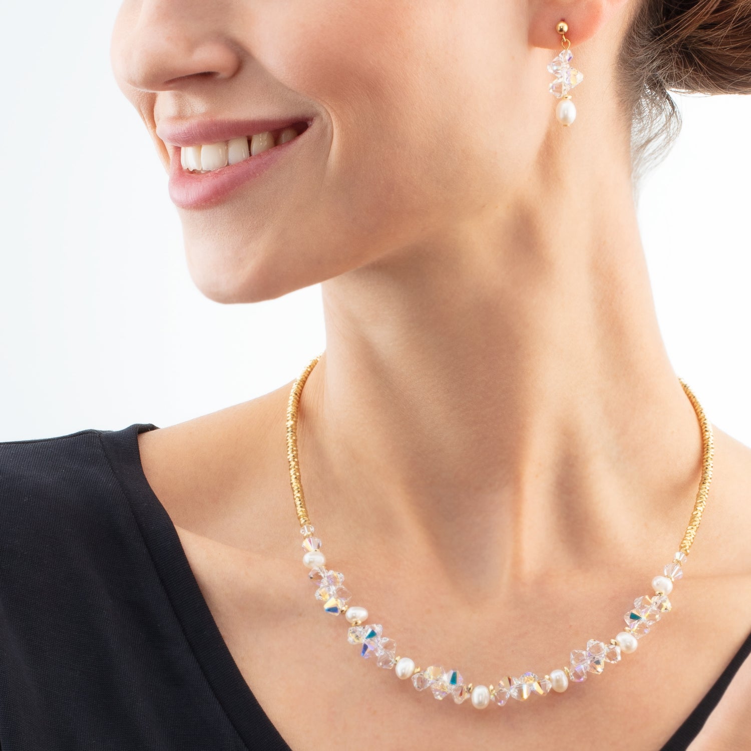 Necklace Dancing Crystals & Pearls gold – COEUR DE LION (UK-WORLD)