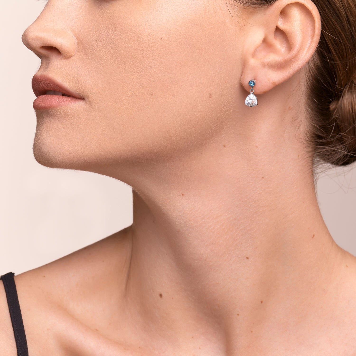 Earrings Pendant Curvy Triangle aqua