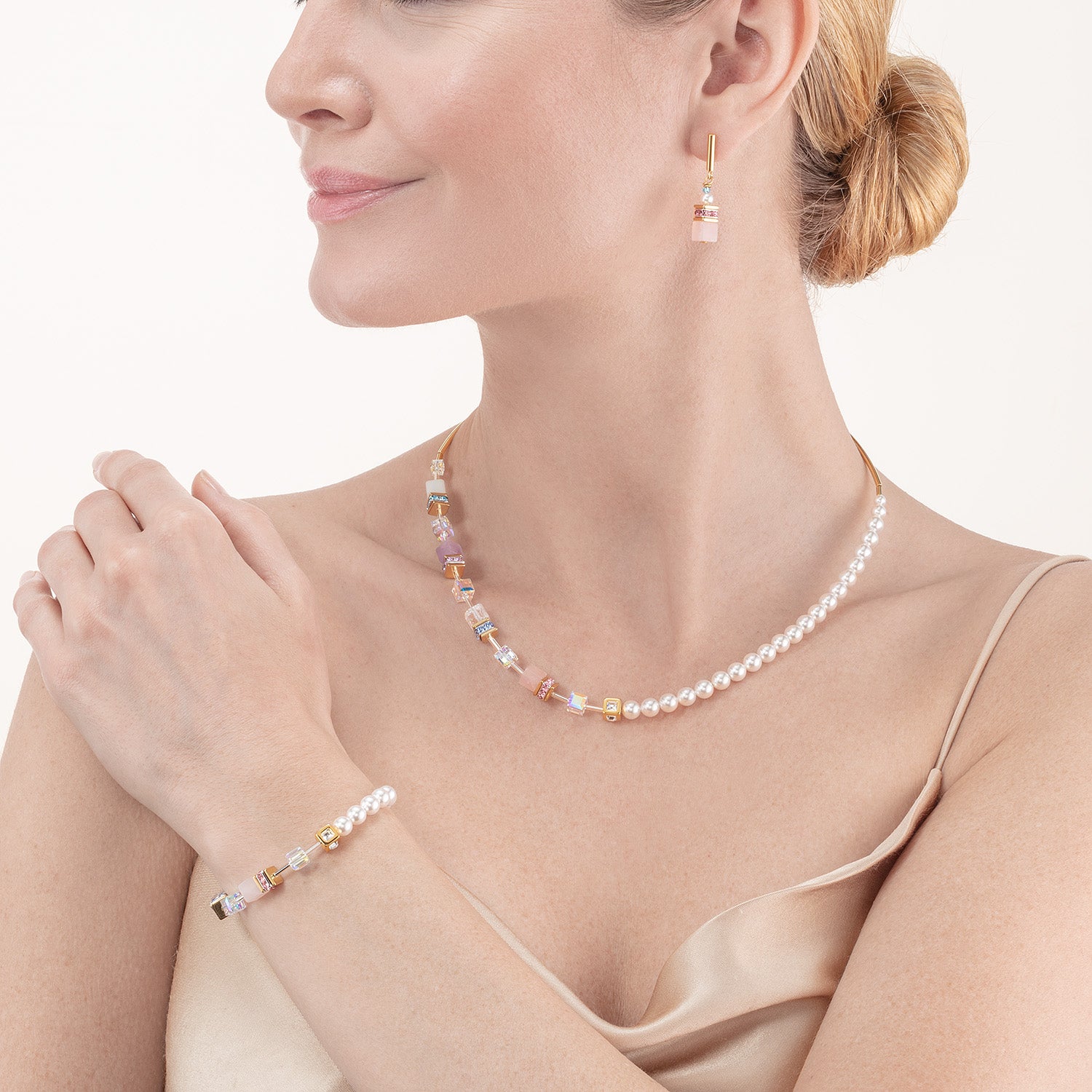 GeoCUBE® Precious Fusion Pearls necklace multicolour pastel